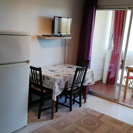 Equipe Pour 2 Pers, Loggia, Vue Parc, Centre-ville. - Fr-1-785-20